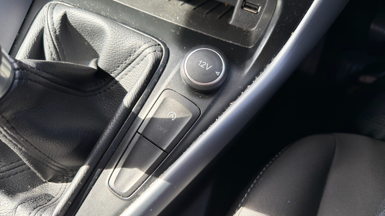 Ford Focus 1.0 EcoBoost Zetec 5dr Petrol Hatchback